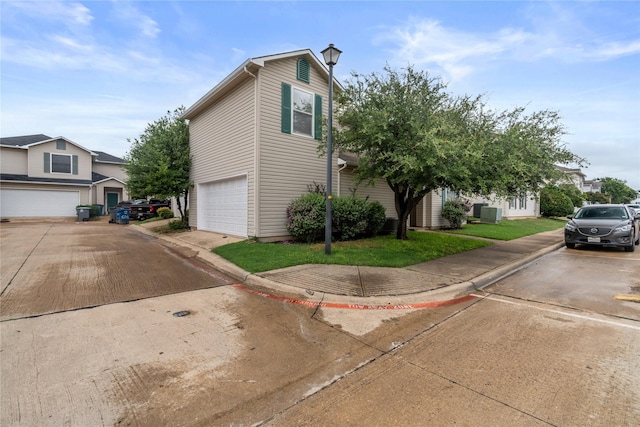 602 Hermosillo Plz, Dallas, TX 75211 - view of front facade