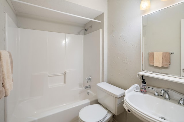 5723 Sachse St, Sachse, TX 75048 - bathroom with washtub / shower combination and a textured wall