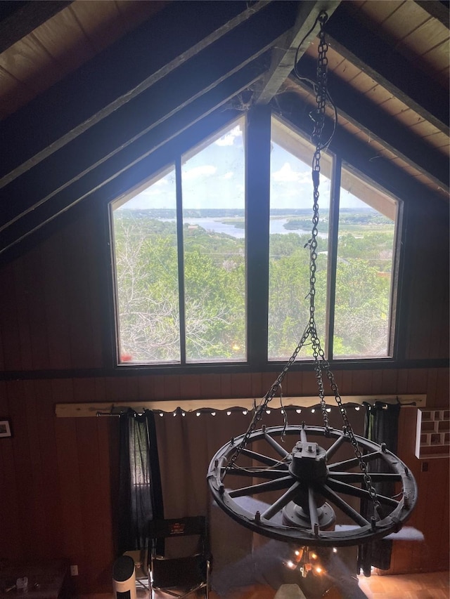 2810 N Mountain View Rd, Granbury, TX 76048 - detailed view of beam ceiling