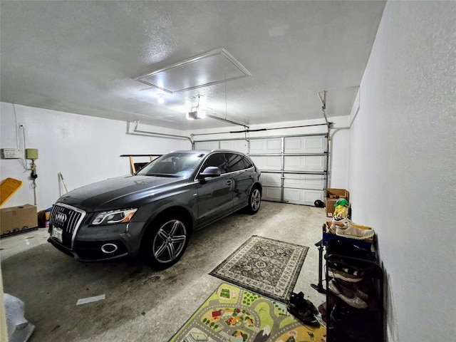 1412 Meadow Dr, Irving, TX 75063 - garage featuring a garage door opener