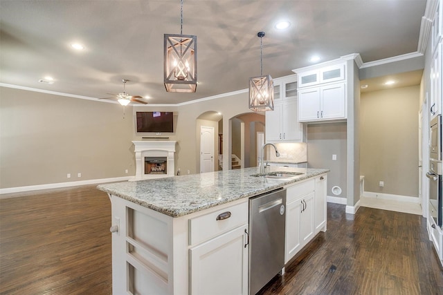 302 Blue Stem Ln, Aledo, TX 76008 - kitchen with stainless steel dishwasher, arched walkways, ceiling fan, ornamental molding, and recessed lighting