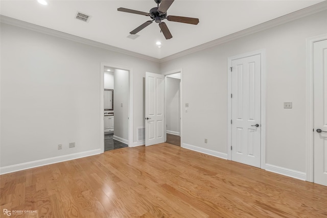 1078 Waters Edge Cir, Shreveport, LA 71106 - unfurnished bedroom with ornamental molding, recessed lighting, light wood-style floors, ensuite bath, and ceiling fan