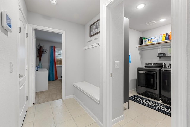521 Bermuda Ave, Lancaster, TX 75146 - mudroom featuring washing machine and dryer, light tile patterned flooring, and recessed lighting