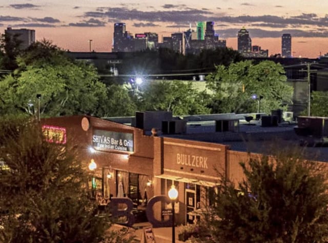 5712 Hudson St, Dallas, TX 75206 - city view