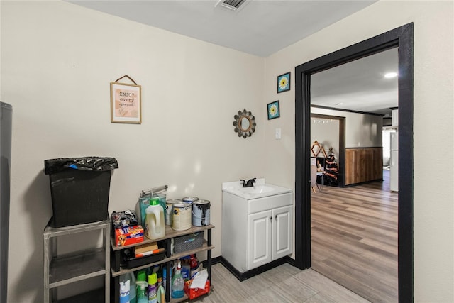 1054 Frontage Rd, Minden, LA 71055 - interior space featuring light wood-style floors and light countertops