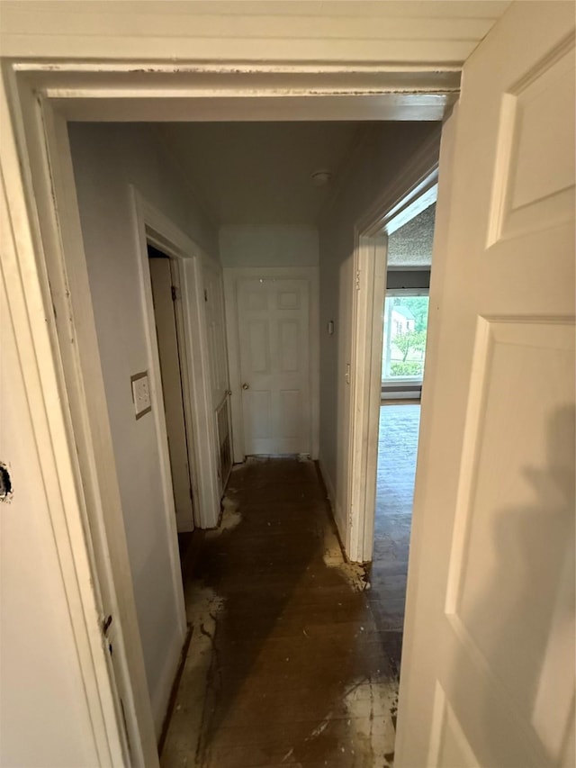 709 Highland Dr, Palestine, TX 75801 - view of corridor