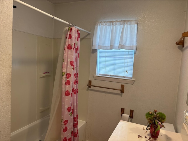 4052 Country Meadows Cir, Granbury, TX 76049 - full bath featuring shower / bath combo and vanity