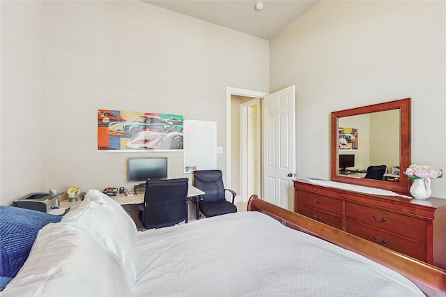5768 Gallant Run, Frisco, TX 75033 - bedroom featuring vaulted ceiling