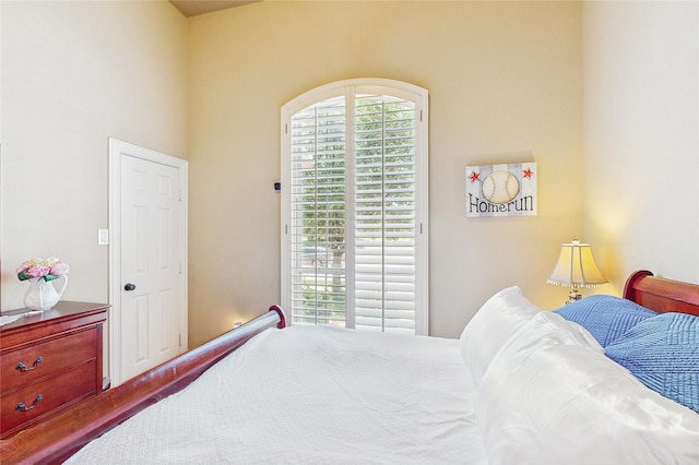5768 Gallant Run, Frisco, TX 75033 - bedroom with multiple windows
