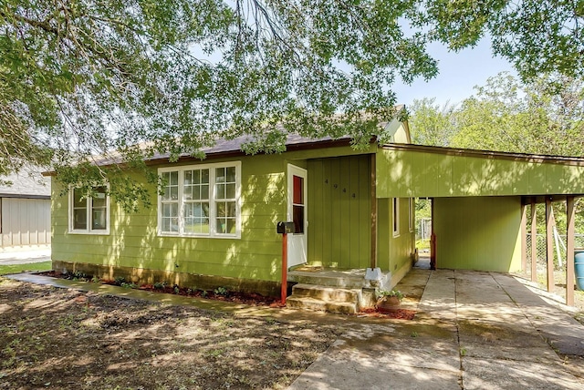 4944 Royal Dr, Fort Worth, TX 76116 - view of front of home with an attached carport and driveway