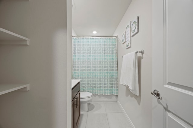 523 Summit Pass Ln, Princeton, TX 75407 - full bath with tile patterned flooring, vanity, and a shower with curtain