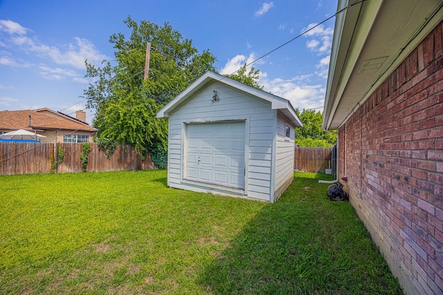 6508 Running Creek Dr, Arlington, TX 76001 - view of garage