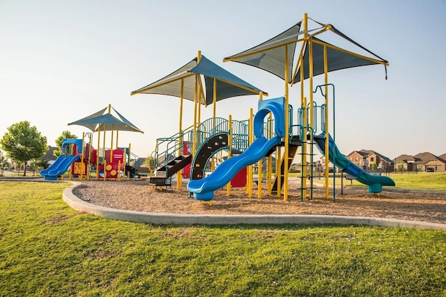 233 Cross Fox Ln, Aledo, TX 76008 - communal playground with a yard