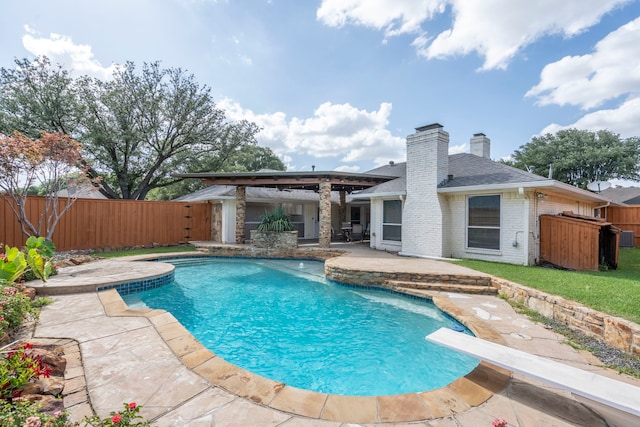 6104 Bluff Point Dr, Dallas, TX 75248 - view of pool featuring a patio, a fenced backyard, and a diving board
