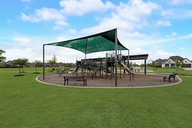 629 Dean Box Dr, Waxahachie, TX 75165 - community playground with a yard