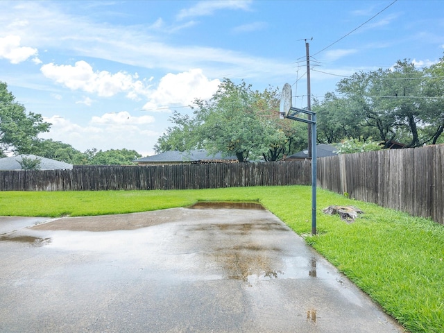 1704 Charlottesville Dr, Ennis, TX 75119 - view of fenced backyard
