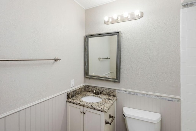1804 Briarpath Ln, Arlington, TX 76018 - bathroom featuring vanity and wainscoting