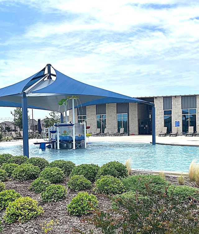 724 Autumnwood Way, Princeton, TX 75407 - community pool with a patio area