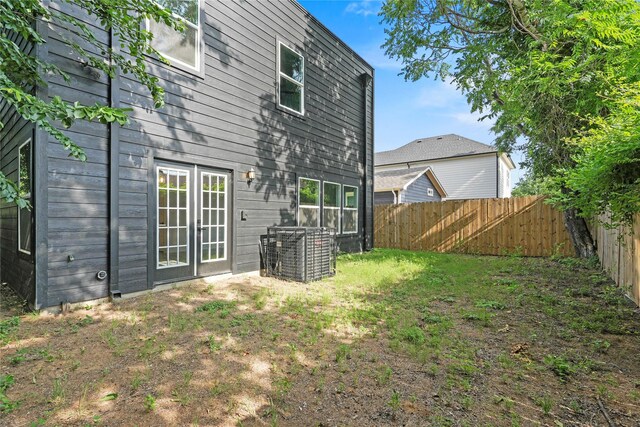 3211 Chihuahua Ave, Dallas, TX 75212 - rear view of house
