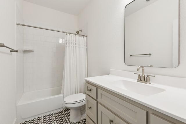 4541 Walnut Grove Ln, Prosper, TX 75078 - full bath with vanity and shower / bath combo with shower curtain
