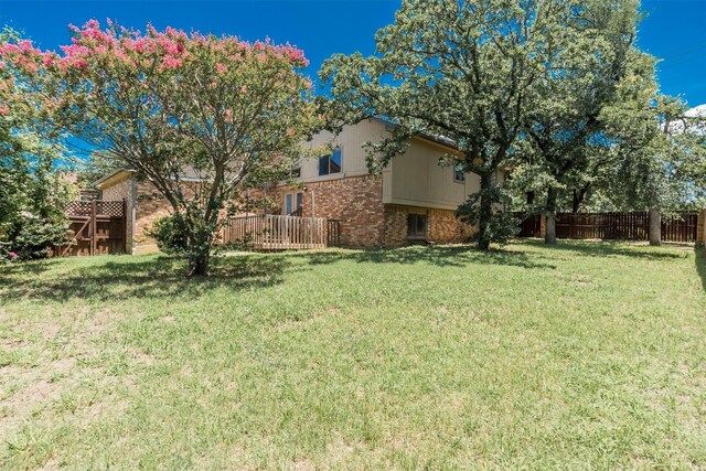 4300 Hidden Creek Dr, Arlington, TX 76016 - view of yard