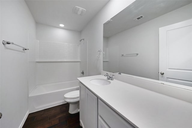 4205 Cordata Dr, Melissa, TX 75454 - bathroom with wood finished floors, vanity, washtub / shower combination, and recessed lighting