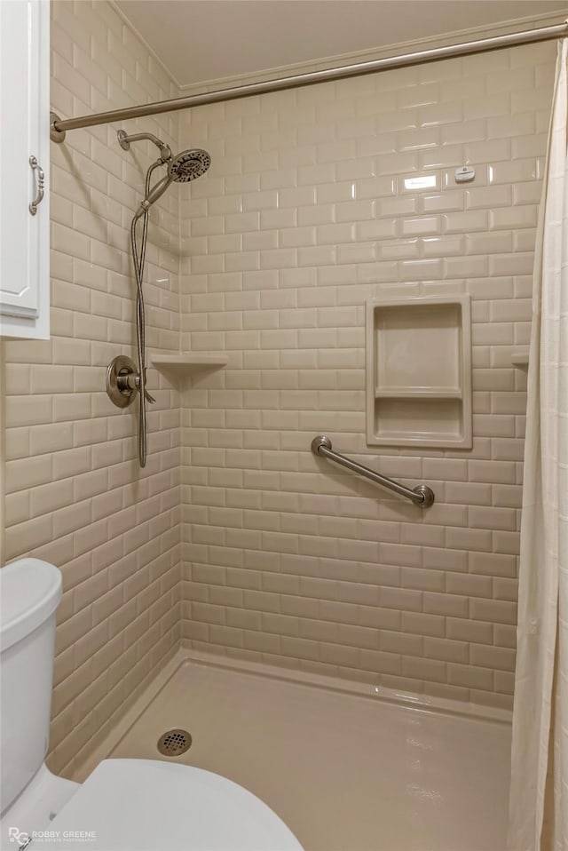 189 India Dr, Shreveport, LA 71115 - full bath featuring tiled shower