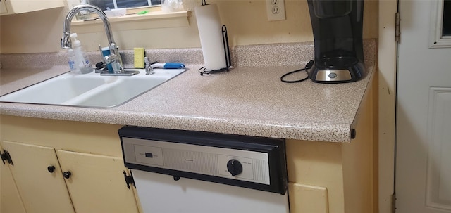 605 N Davis Dr, Arlington, TX 76012 - kitchen view of a sink and light countertops