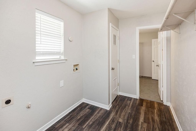 3101 Bonniebrook Dr, Plano, TX 75075 - laundry area featuring hookup for a washing machine, hookup for an electric dryer, dark wood-style floors, and gas dryer hookup
