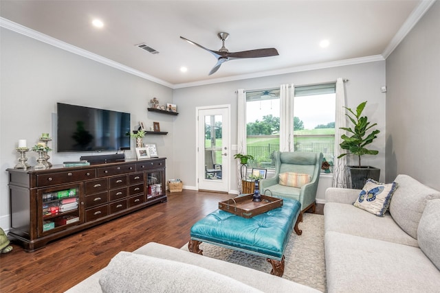 1506 Pine Hills Ln, Corinth, TX 76210 - living area featuring wood finished floors, a ceiling fan, ornamental molding, and recessed lighting