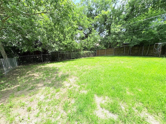 826 Nash St, Rockwall, TX 75087 - view of fenced backyard