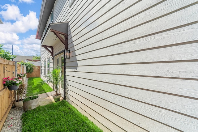 2340 Starks Ave, Dallas, TX 75215 - view of home's exterior
