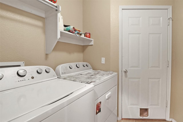 8436 Minturn Dr, Fort Worth, TX 76131 - laundry area featuring independent washer and dryer