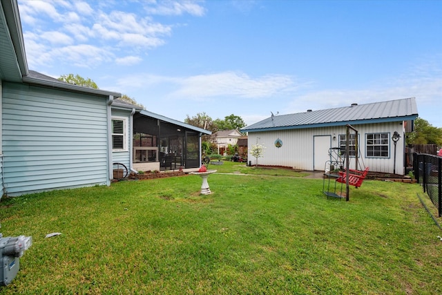 1121 W 3rd Ave, Corsicana, TX 75110 - view of yard with a sunroom