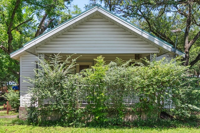 110 Woodland Ave, Corsicana, TX 75110 - view of vehicle parking