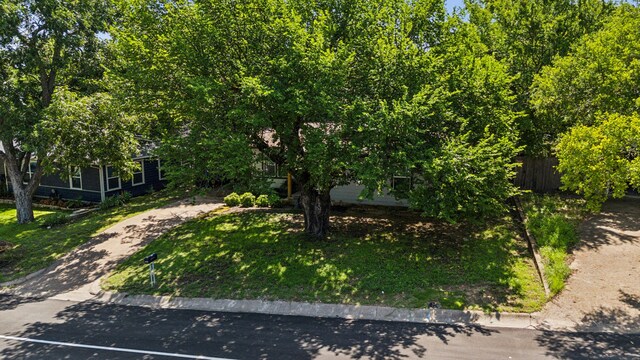 1321 S Lamar St, Weatherford, TX 76086 - view of front of house