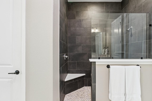7709 Waterside, The Colony, TX 75056 - full bathroom featuring a walk in shower