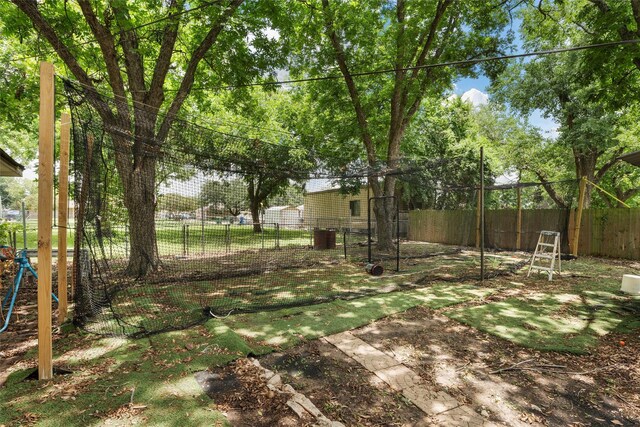 631 N Robinson Dr, Robinson, TX 76706 - view of fenced backyard