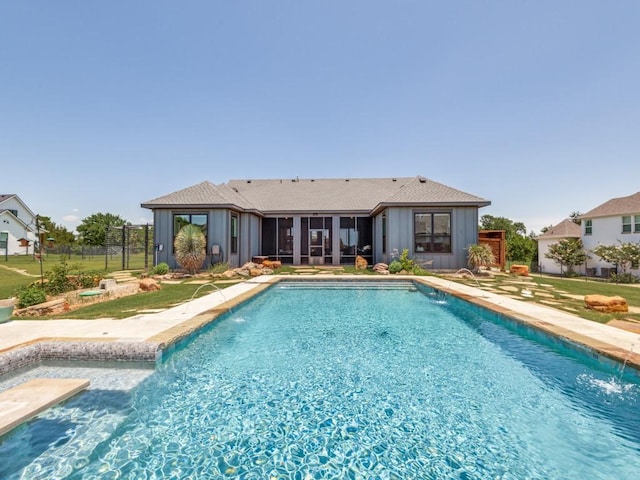 641 Cox Rd, Waxahachie, TX 75167 - view of pool