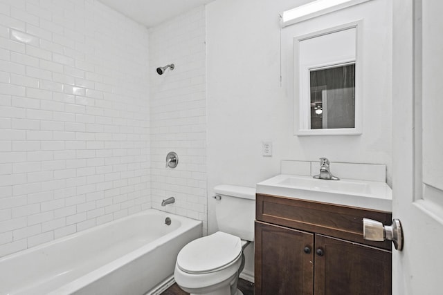 701 W Hull St Unit 101-2, Denison, TX 75020 - bathroom with vanity and bathtub / shower combination