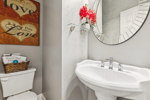 1344 Mountain View Ln, Kennedale, TX 76060 - half bath featuring toilet and a sink