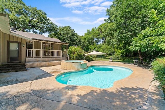 1227 N Irving Heights Dr, Irving, TX 75061 - view of pool with a patio area, a wooden deck, and a pool with connected hot tub