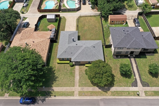 7220 Elderberry Ln, Dallas, TX 75249 - aerial view of a pool area