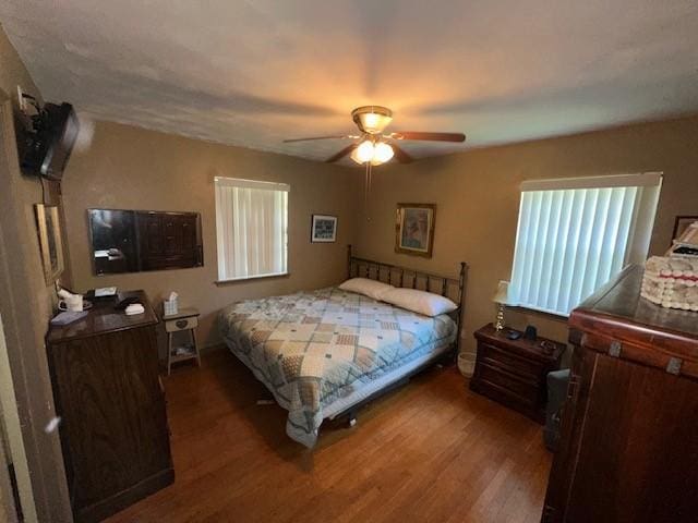 4411 Marigold Trl, Mesquite, TX 75150 - bedroom featuring wood finished floors and ceiling fan