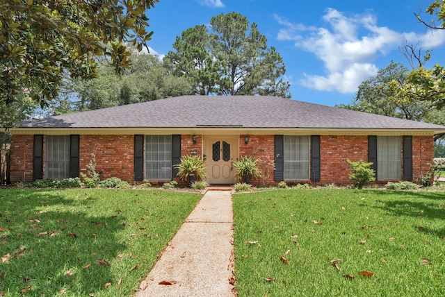 824 Captain Shreve Dr, Shreveport, LA 71105 - single story home with a front yard and roof with shingles
