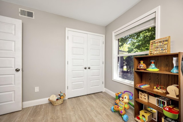 5125 Susan Lee Ln, North Richland Hills, TX 76180 - recreation room featuring wood finished floors