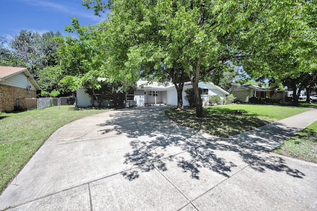 5125 Susan Lee Ln, North Richland Hills, TX 76180 - view of front facade with driveway