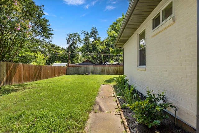 3122 Old Orchard Rd, Garland, TX 75041 - view of fenced backyard
