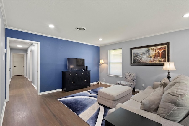 3122 Old Orchard Rd, Garland, TX 75041 - living area featuring ornamental molding, wood finished floors, and recessed lighting