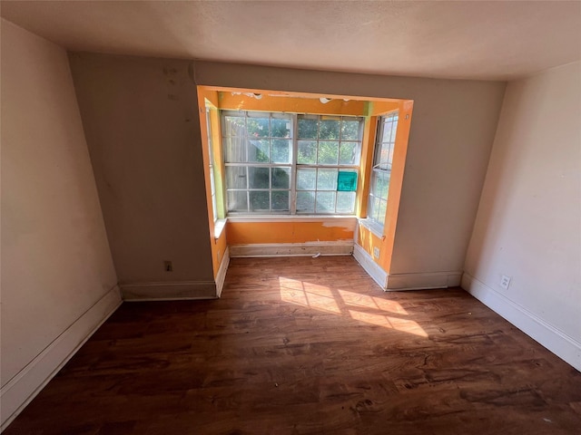 2928 Pine Ave, Waco, TX 76708 - empty room featuring wood finished floors and baseboards